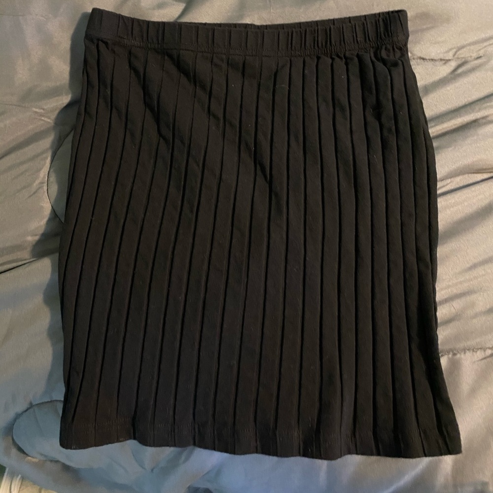 Mini black skirt